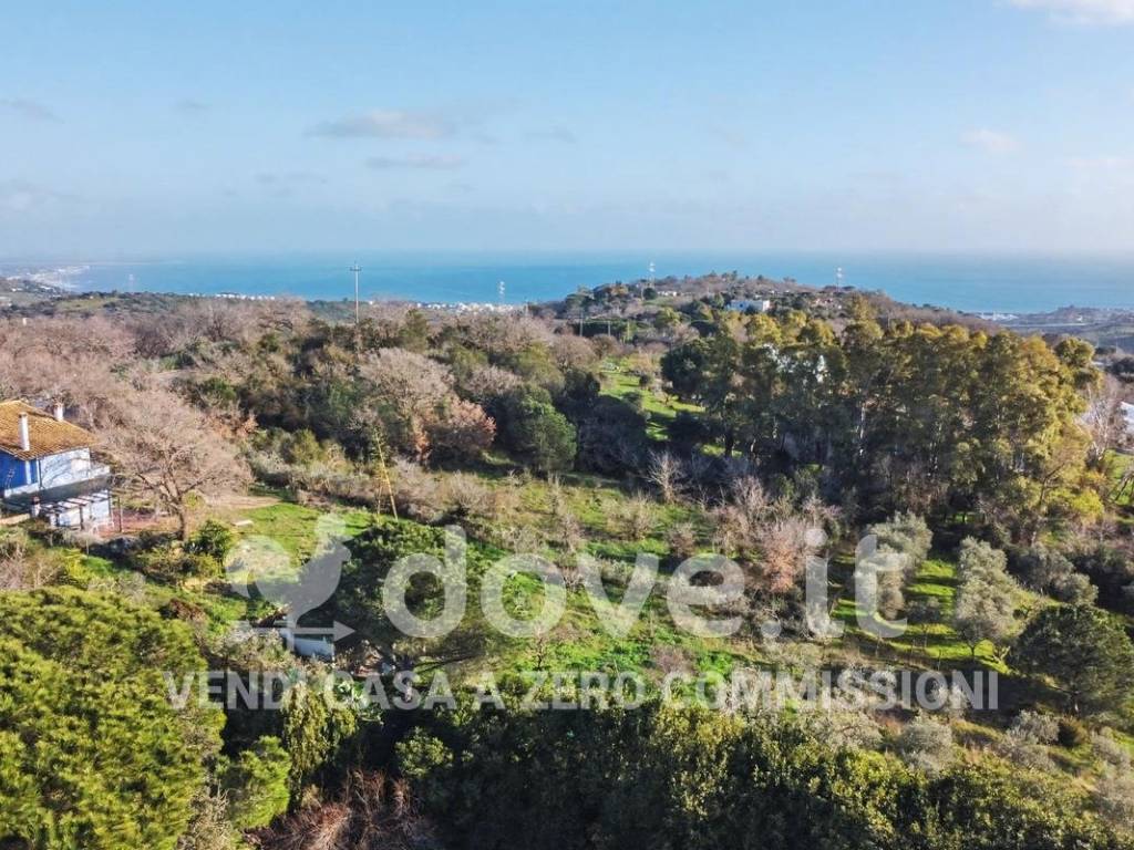 Villa a Santa marinella in Via Lerici, 37 - Foto 2