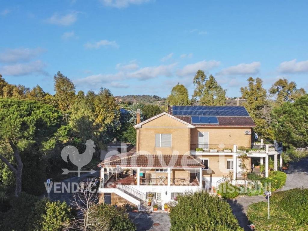 Villa a Santa marinella in Via Lerici, 37 - Foto 5