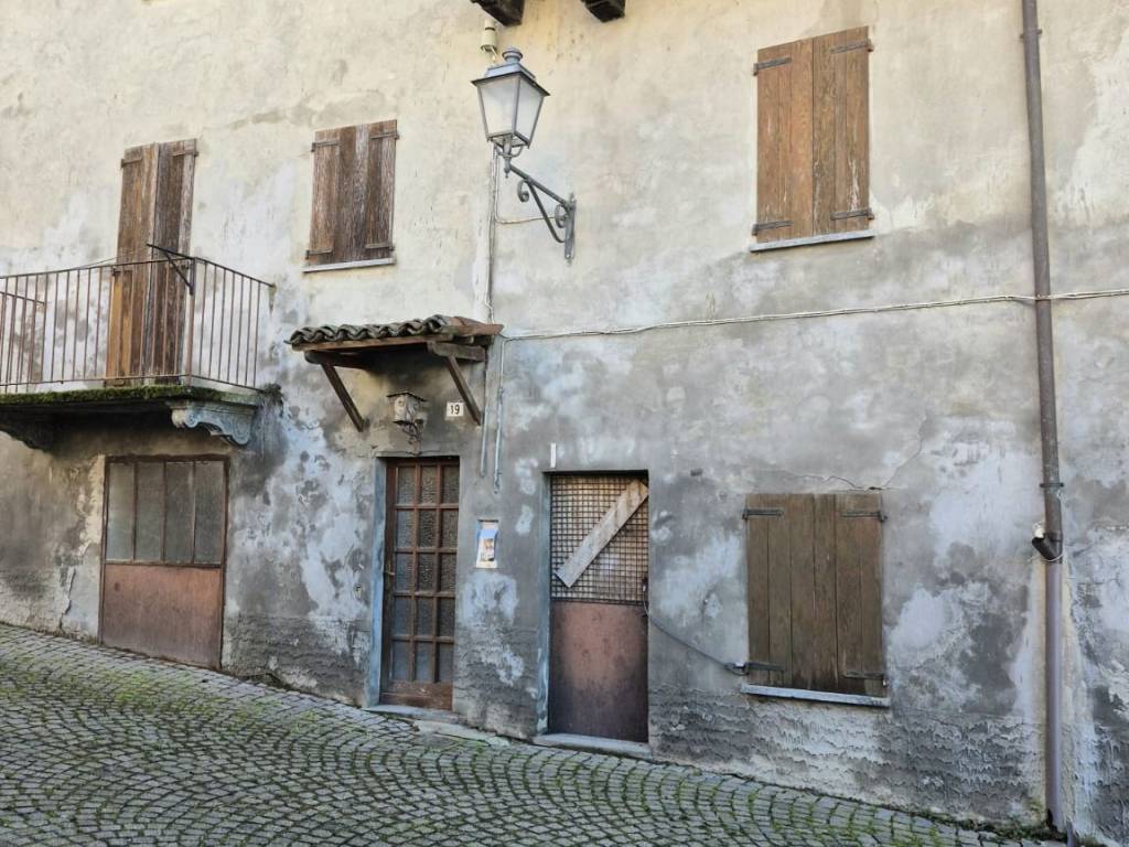 Casa indipendente a Montemagno in Piazza San Martino, 19 - Foto 3