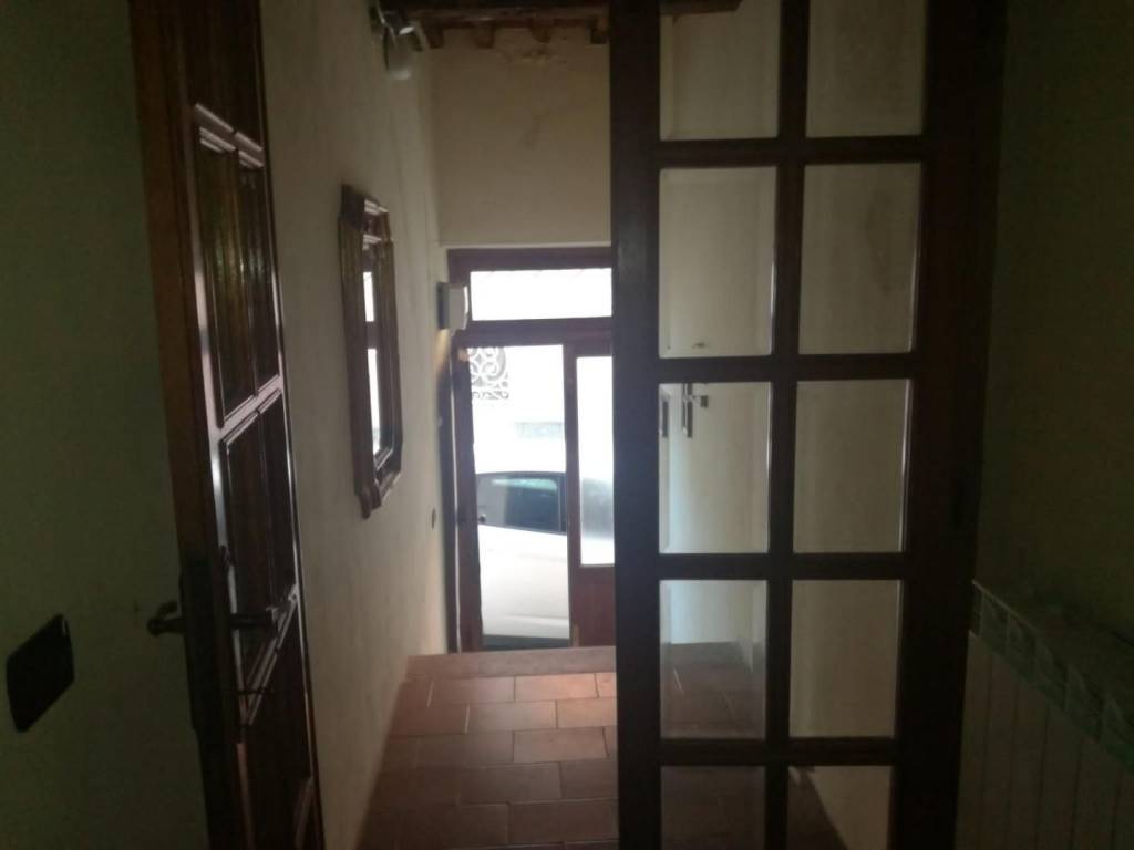 Appartamento a Borgo a mozzano in Via Santa Gemma Galgani, - Foto 2