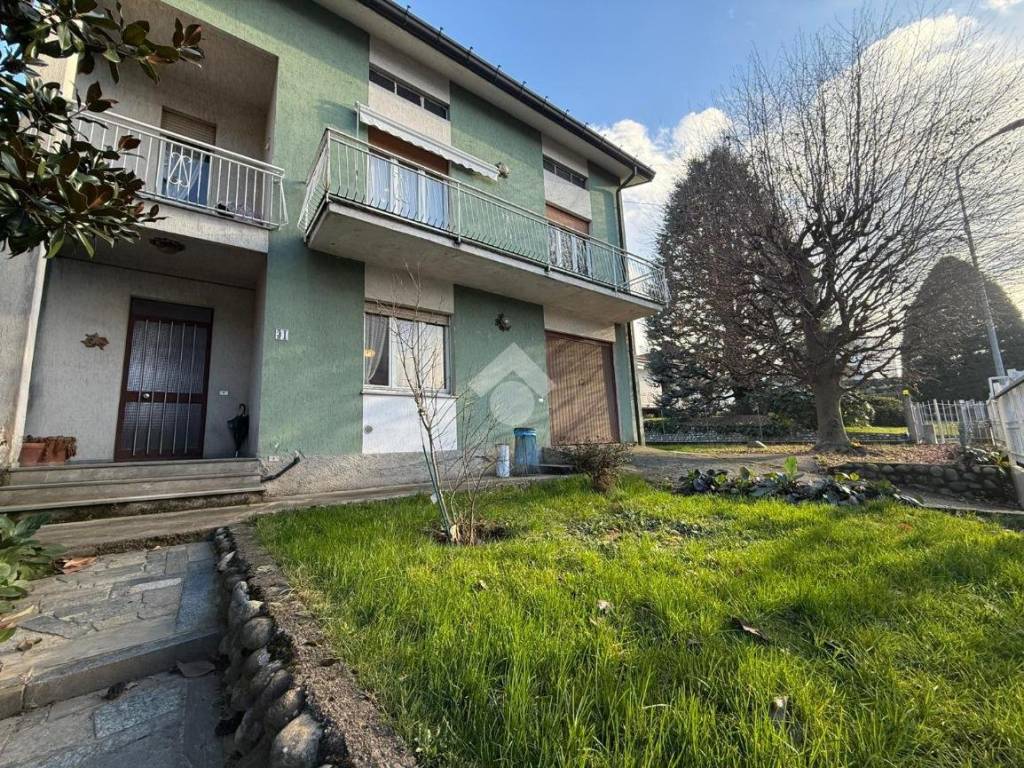 Villa a Cantù in Via Caserta, 31 - Foto 2