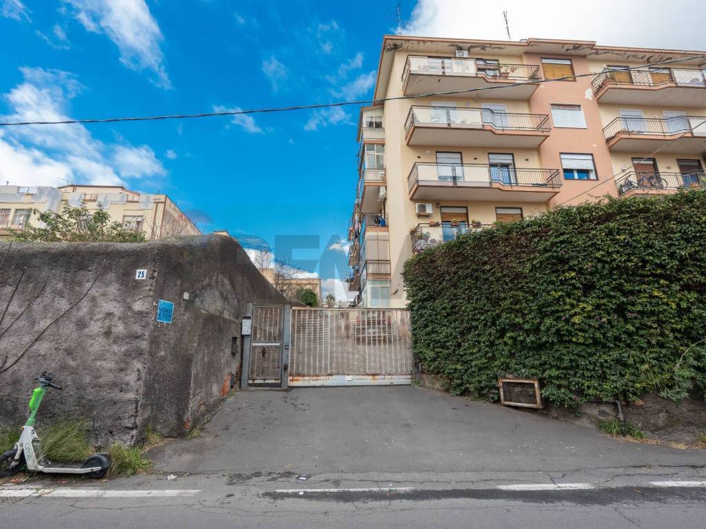 Appartamento a Catania in Via Nuovalucello, 25 - Foto 3