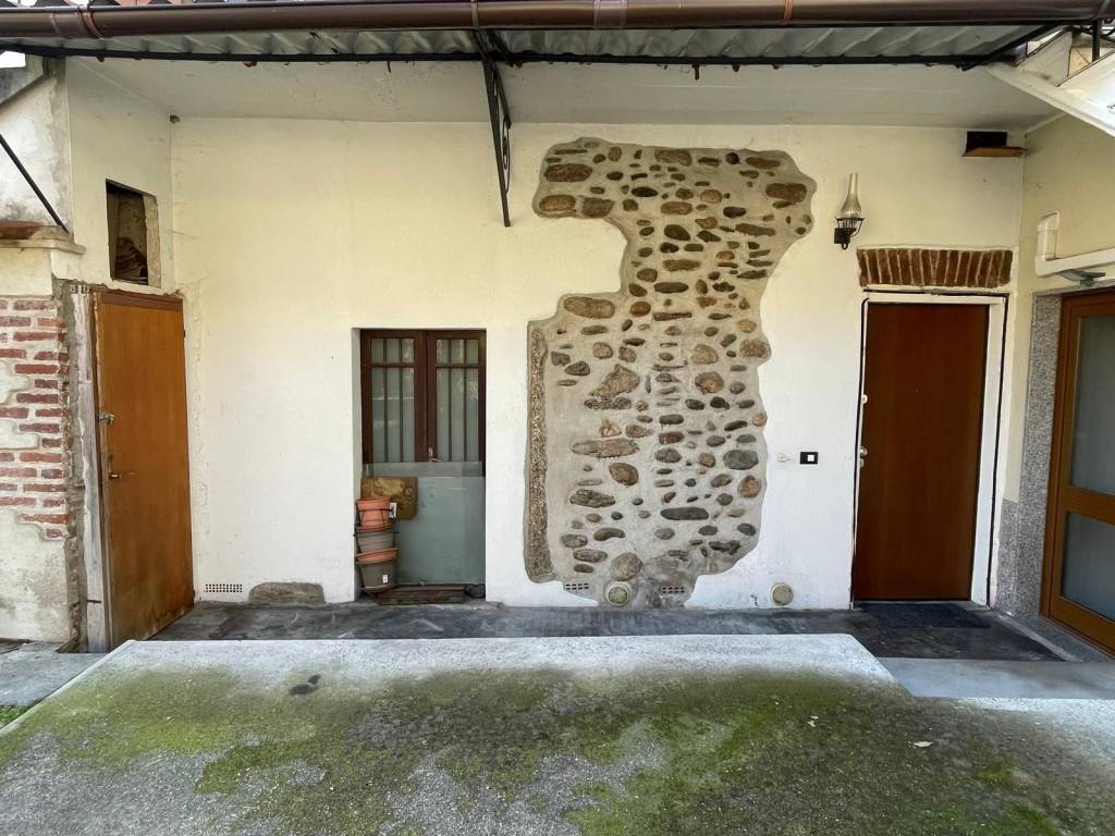 Appartamento a Somma lombardo in Via Don Eugenio Assi - Foto 2