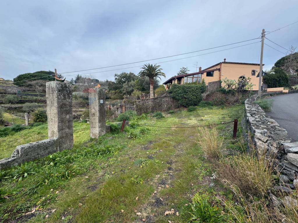 Terreno a Trecastagni in Via Ronzini, 63 - Foto 2