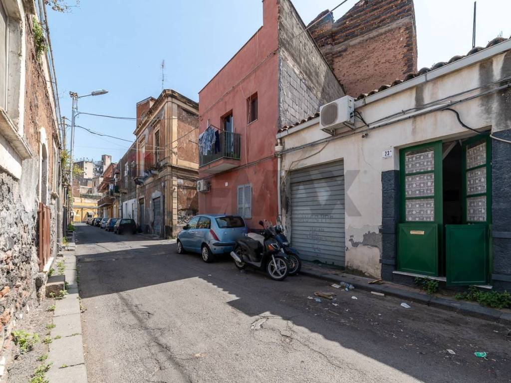 Casa indipendente a Catania in Via Testulla - Foto 4