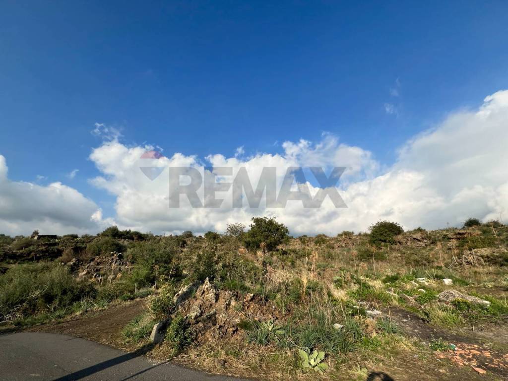 Terreno a Ragalna in Contrada Capreria - Foto 3