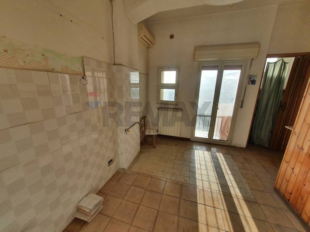 Appartamento a Caltagirone in viale autonomia, 83 - Foto 2