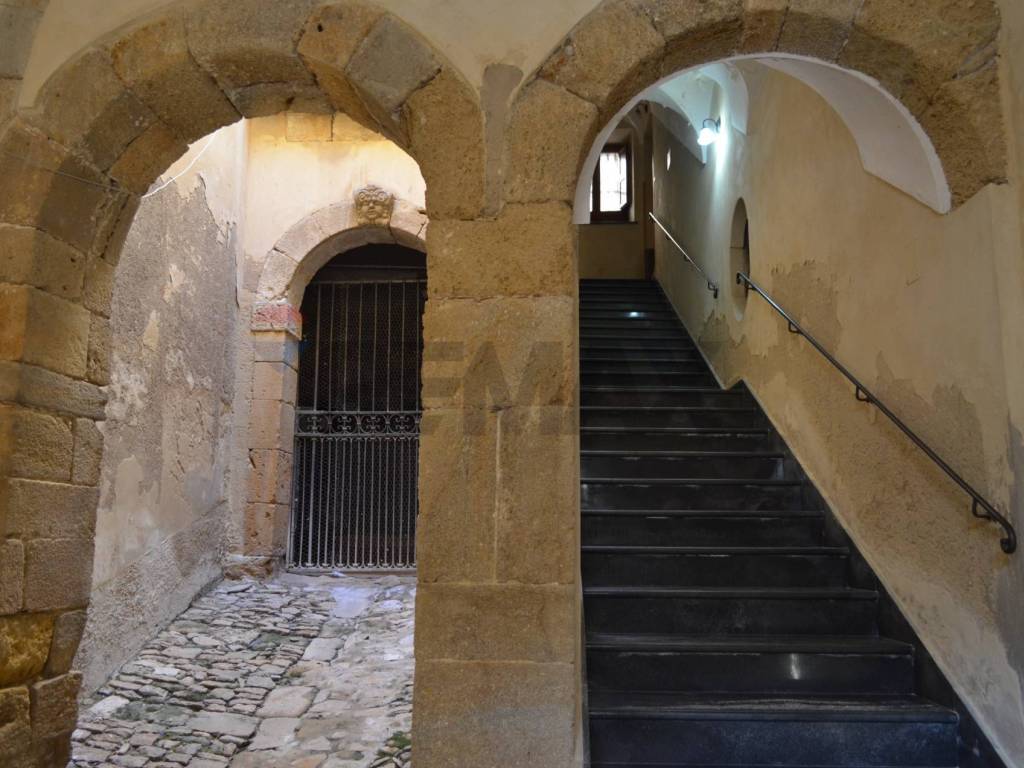 Appartamento a Caltagirone in via iudeca, 68 - Foto 4