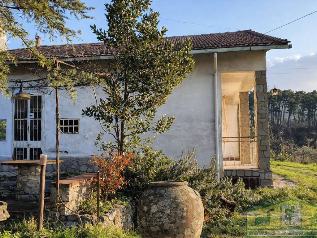 Villa a Montemurlo in Via della Rocca - Foto 2
