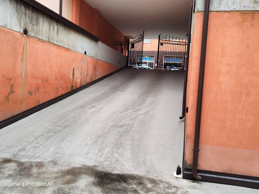 Box / garage a Cento in Via Benedetto Gennari, 85 - Foto 2