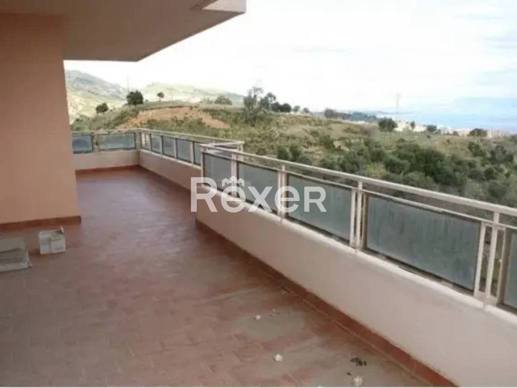 Appartamento a Messina in Strada Comunale Trapani - Foto 2