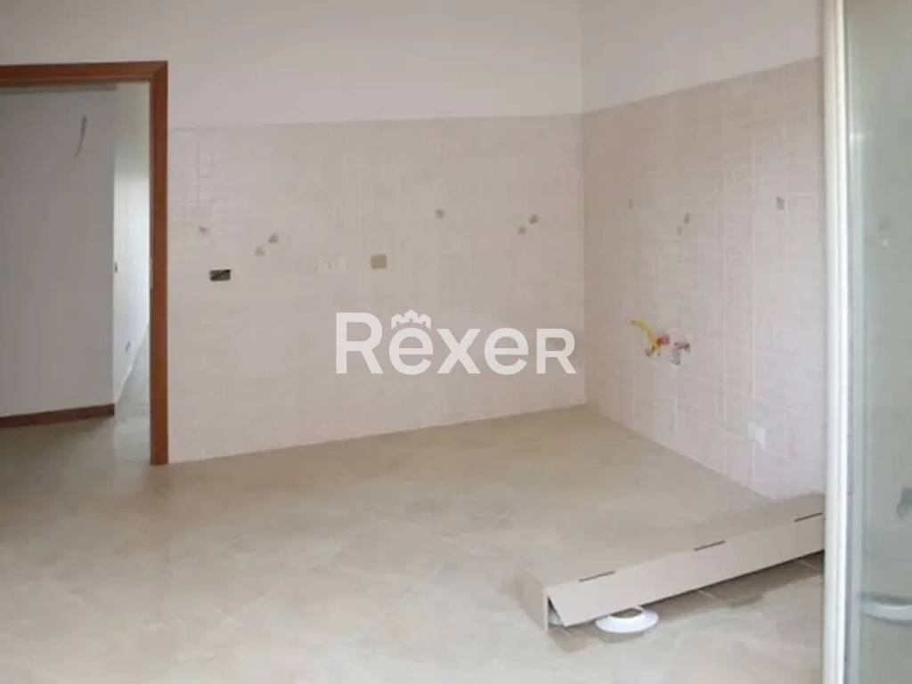 Appartamento a Messina in Strada Comunale Trapani - Foto 5