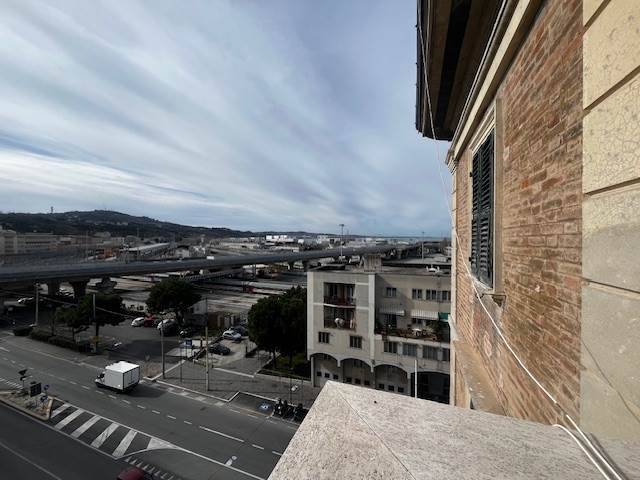 Appartamento a Ancona in VIA MARCONI - Foto 2