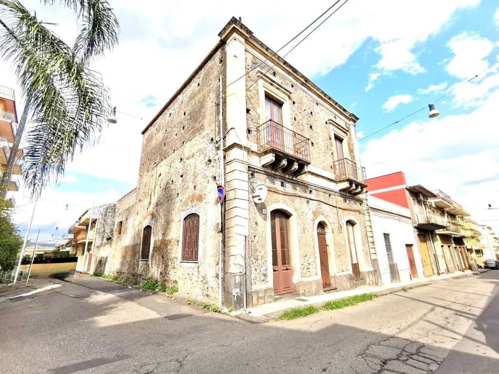 Casa indipendente a Riposto in Via Etna - Foto 2
