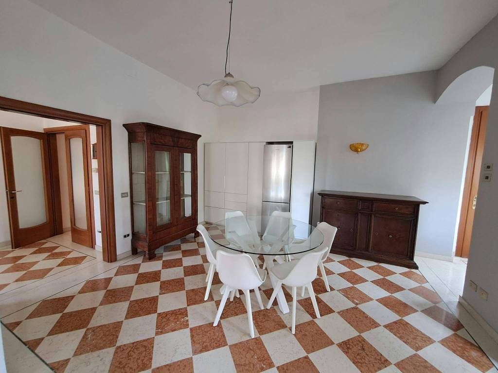 Appartamento a Padova in Via Alessandro Tassoni - Foto 4