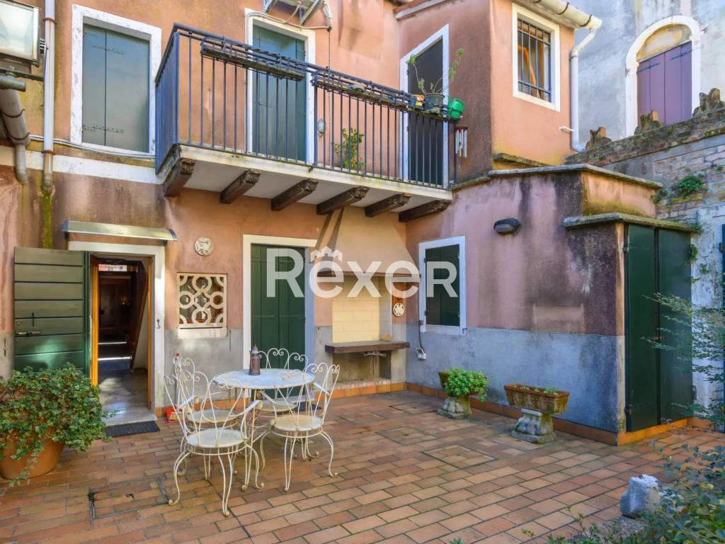Casa indipendente a Venezia in Sestiere Dorsoduro, 2435 - Foto 4