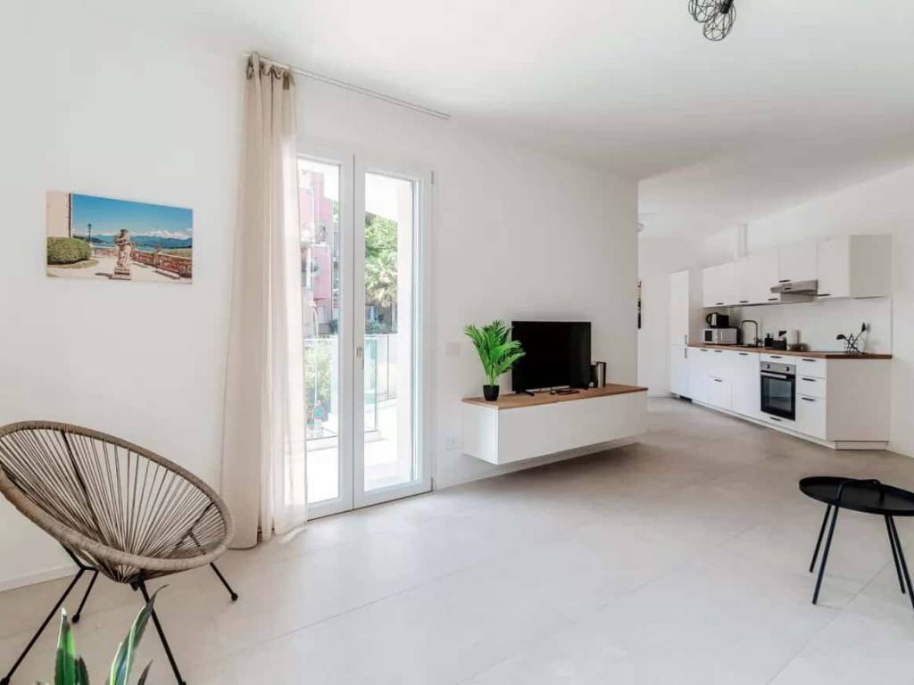 Appartamento a Como in Via Bellinzona - Foto 5