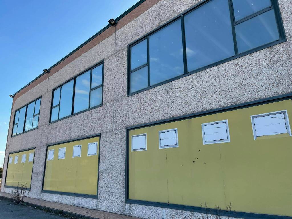 Immobile a Fossato di vico in Via Commerciale - Foto 4