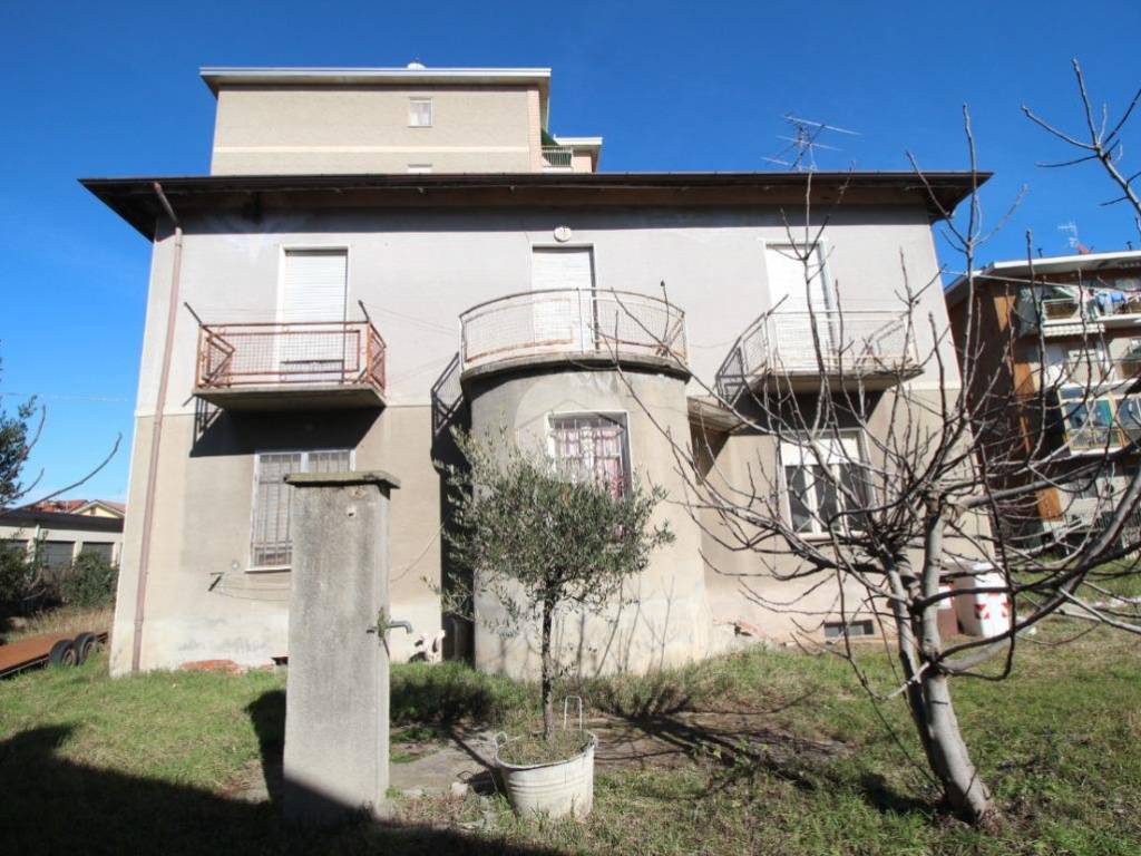 Casa indipendente a Moncalieri in Via Rigolfo, 12 - Foto 2