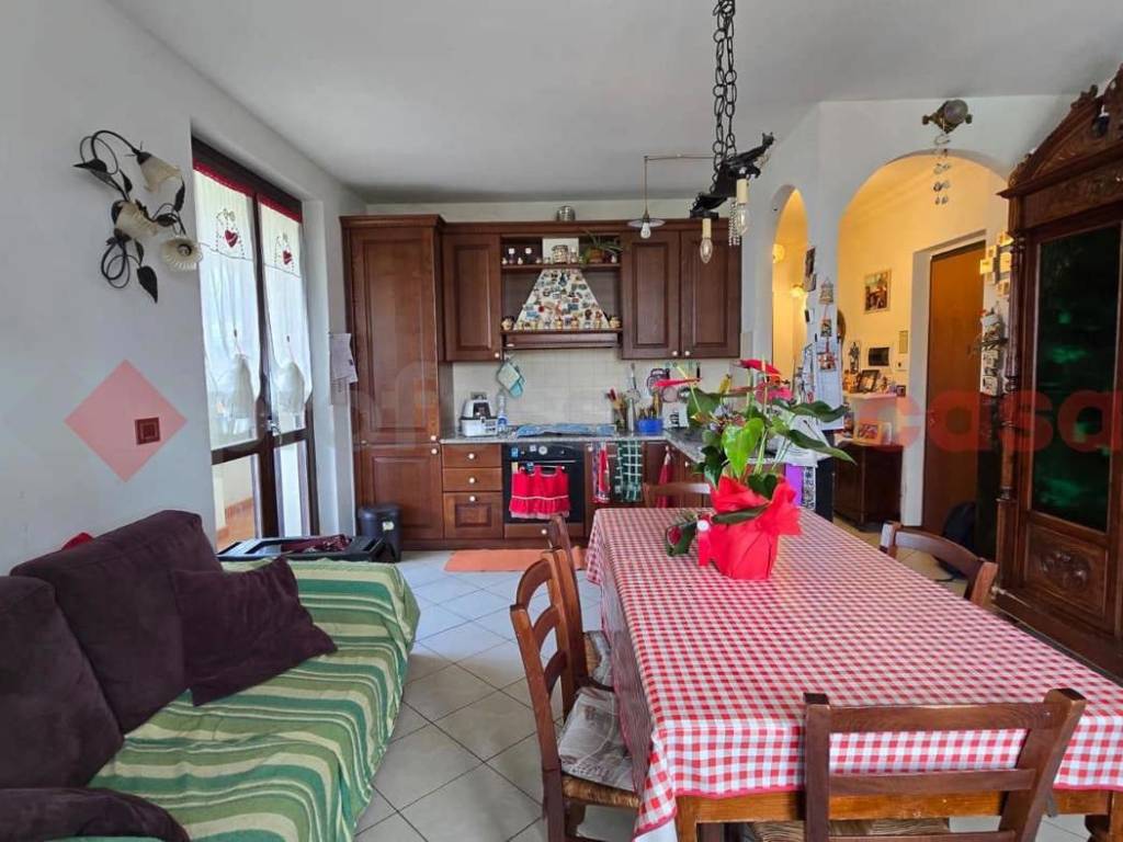 Appartamento a Arezzo in Loc. Indicatore - Foto 2