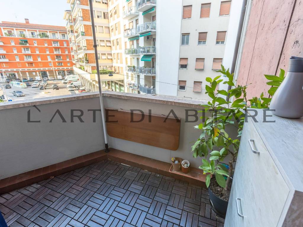 Appartamento a Verona in Piazza Renato Simoni, 2 - Foto 3