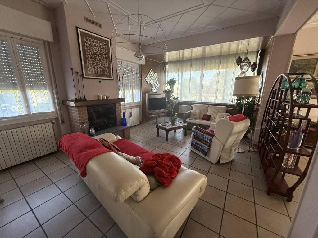 Villa a San bassano in Via Beata Vergine del Rosario, 13 - Foto 2