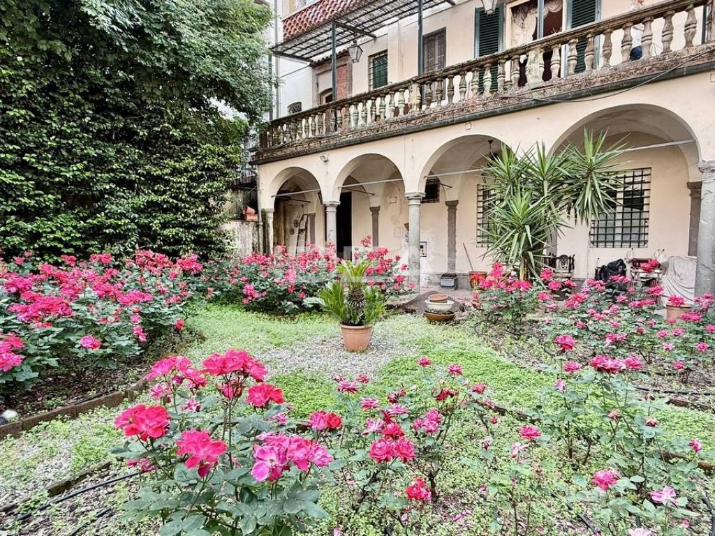 Appartamento a Lucca in Via Vittorio Emanuele - Foto 2