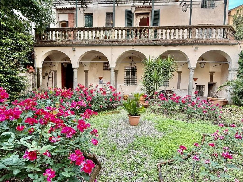 Appartamento a Lucca in Via Vittorio Emanuele - Foto 4