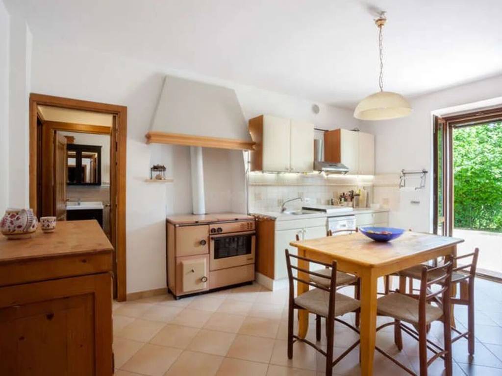 Villa a Cagli in 61043 Naro Pu S.N.C. - Foto 2