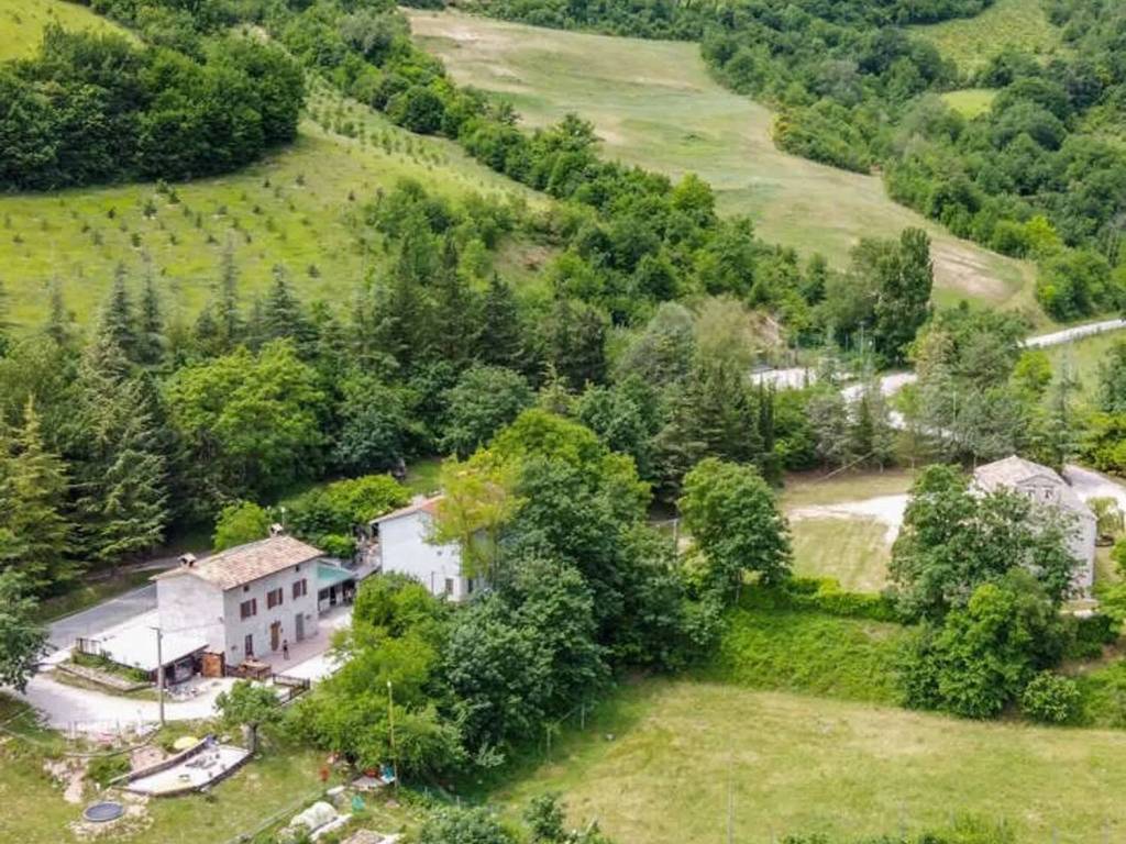 Villa a Cagli in 61043 Naro Pu S.N.C. - Foto 4