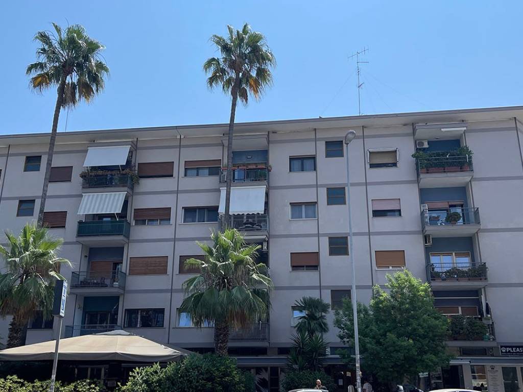 Appartamento a Bari in Viale Papa Pio XII, 36 - Foto 4