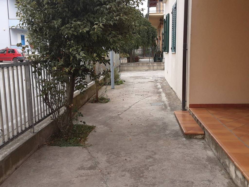 Casa indipendente a Sant'omero in Via Tario Rufo - Foto 3