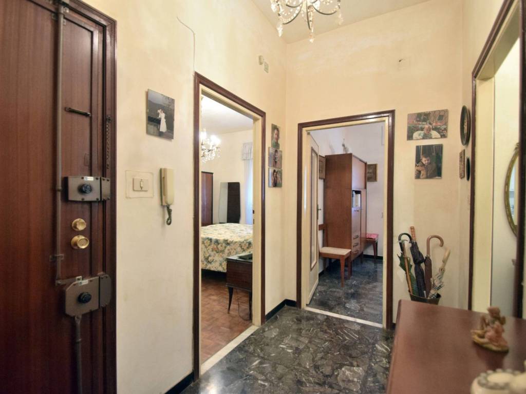 Appartamento a Genova in Via Sotto il Monte - Foto 2
