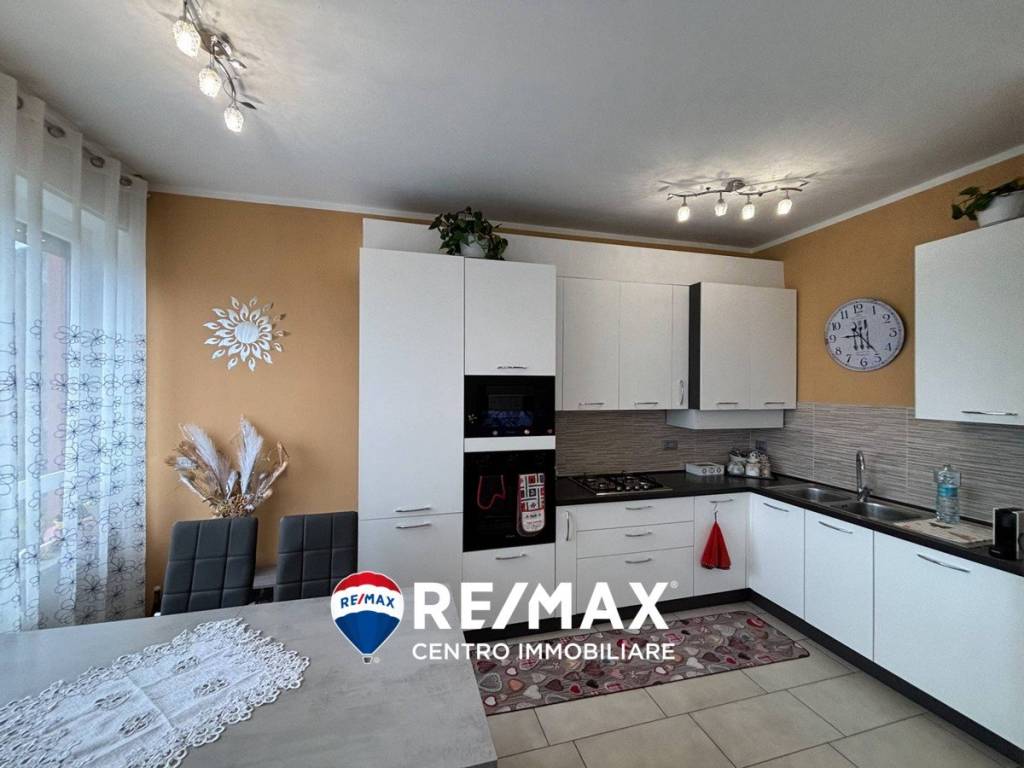 Appartamento a Arcisate in Via B. Giacomini - Foto 3