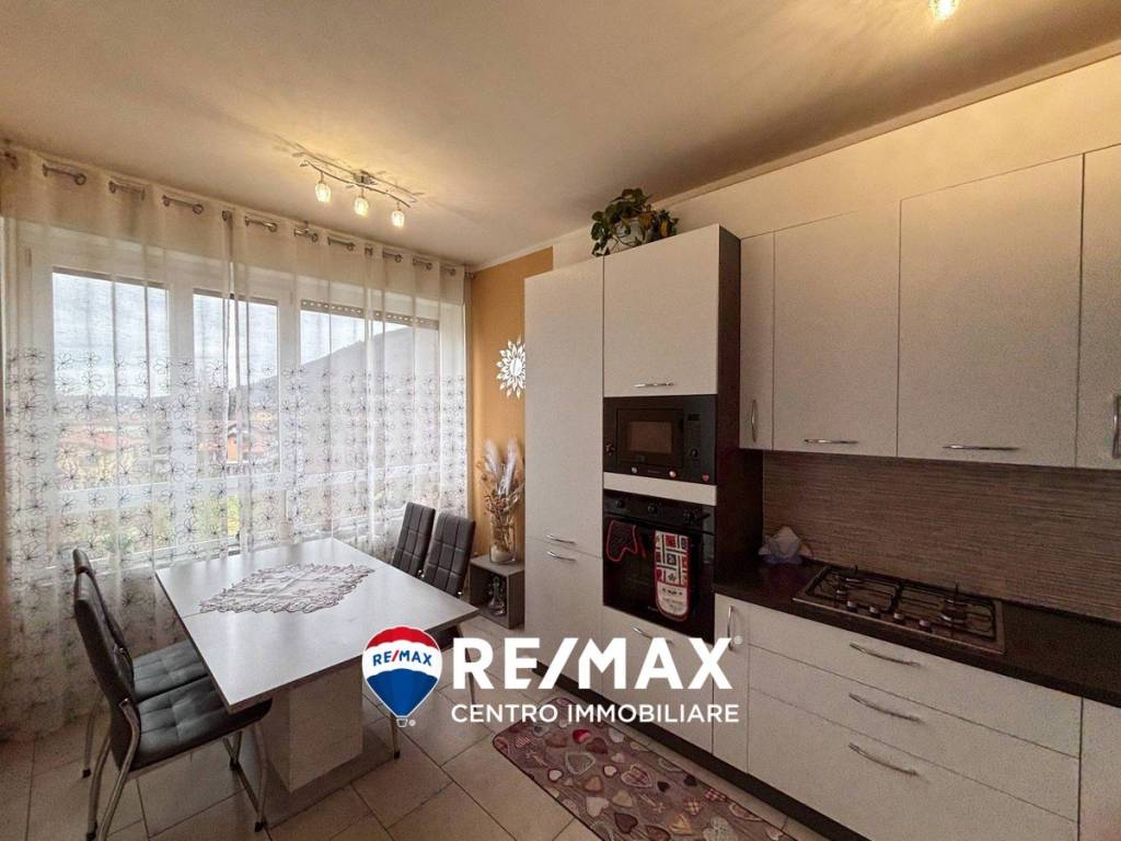 Appartamento a Arcisate in Via B. Giacomini - Foto 4