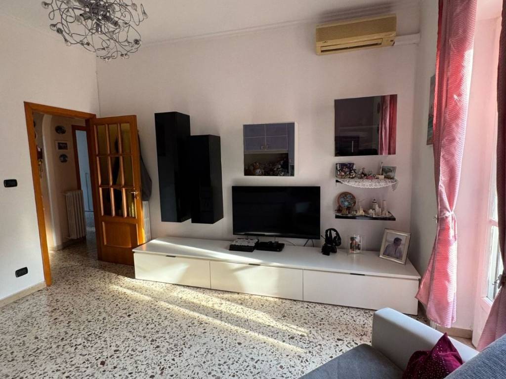 Appartamento a Salerno in Via Antonio Ruotolo - Foto 3