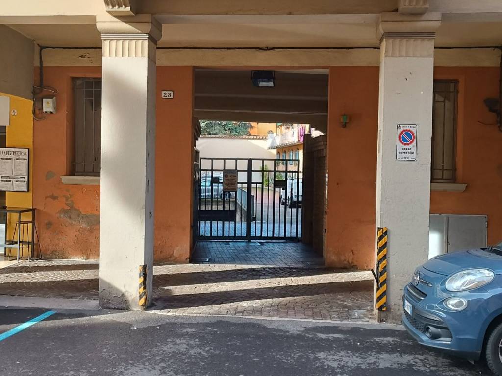 Box / garage a Bologna in Via Frassinago, 23 - Foto 3