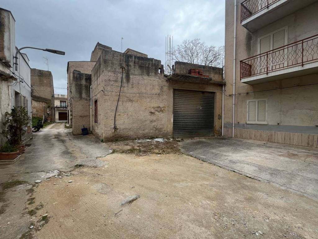 Casa indipendente a Castelvetrano in via Selinunte, 17 - Foto 5