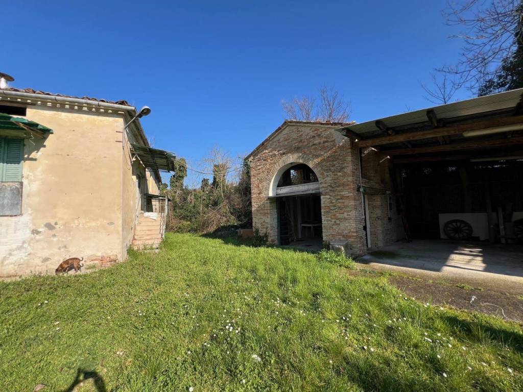 Rustico / casale a Colli al metauro - Foto 2