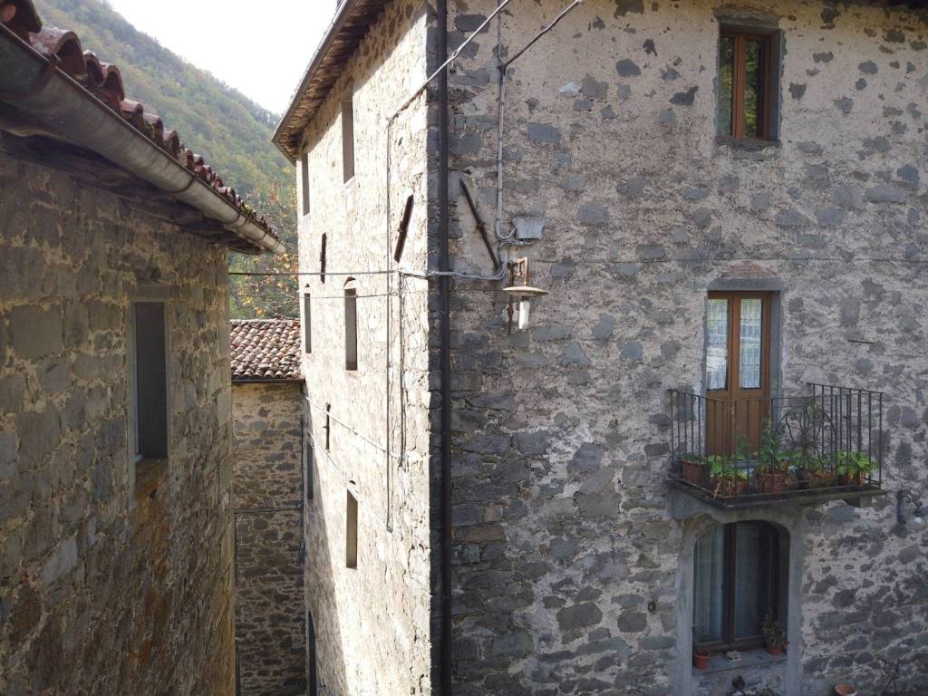 Casa indipendente a Castiglione di garfagnana - Foto 4