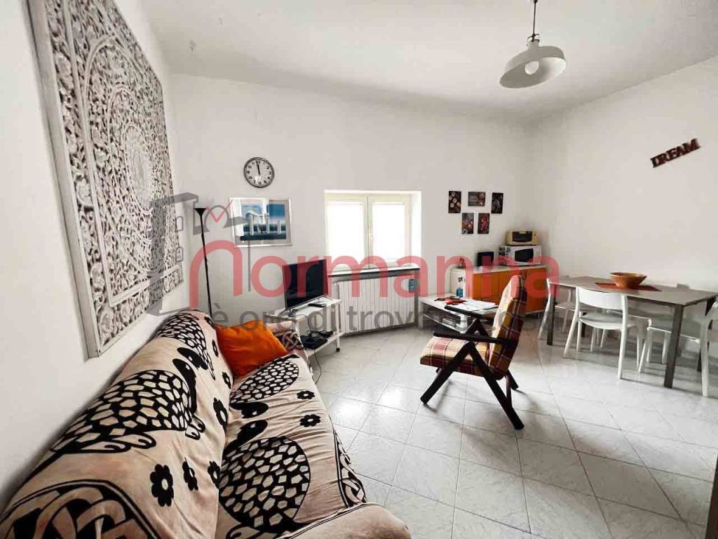 Appartamento a Aversa in Piazza Francesco Crispi, 2 - Foto 2