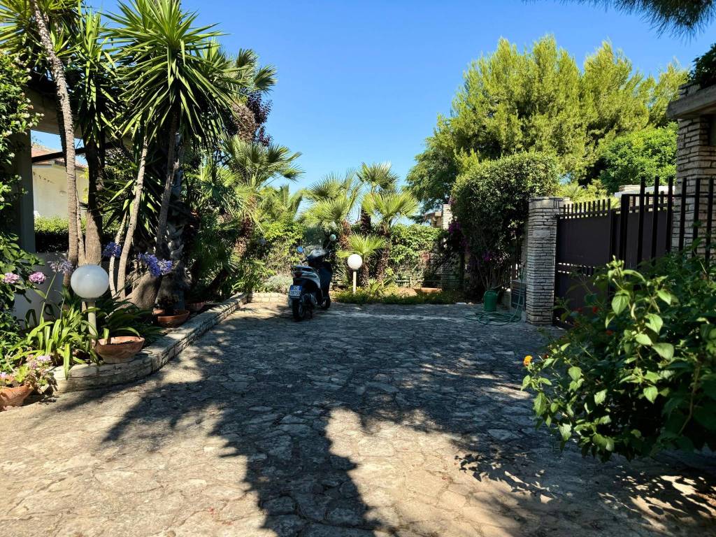 Villa a Bisceglie in Via Sergio Sasso, 38 - Foto 2