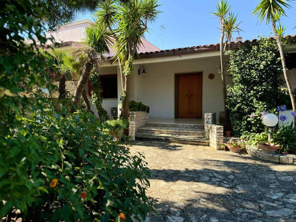 Villa a Bisceglie in Via Sergio Sasso, 38 - Foto 3
