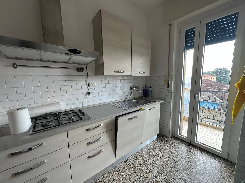 Appartamento a Vercelli in Viale della Rimembranza, 35 - Foto 3