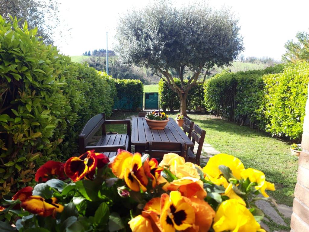 Casa indipendente a Pesaro in Strada dei Guazzi - Foto 1