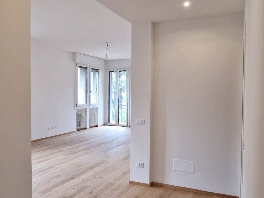 Appartamento a Reggio emilia in Via Ciro Menotti - Foto 3