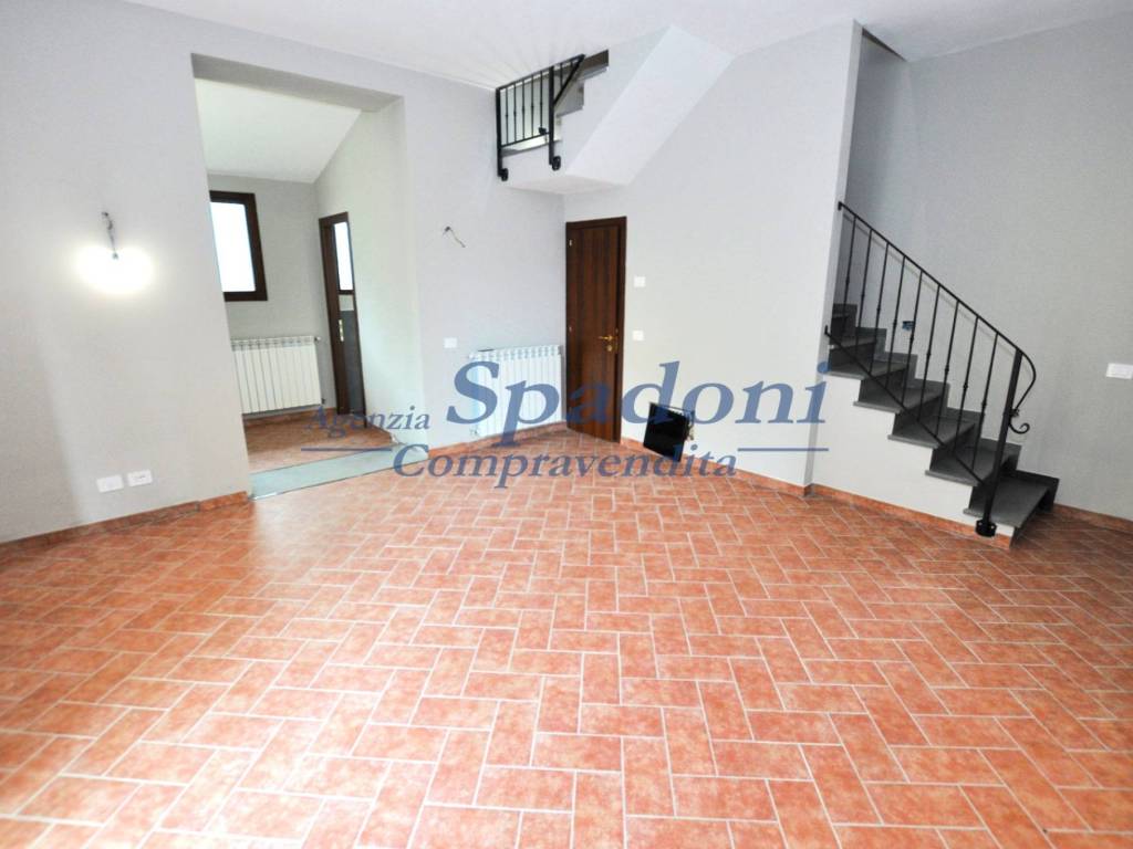 Casa indipendente a Pescia in Via Lucchese, 106 - Foto 3