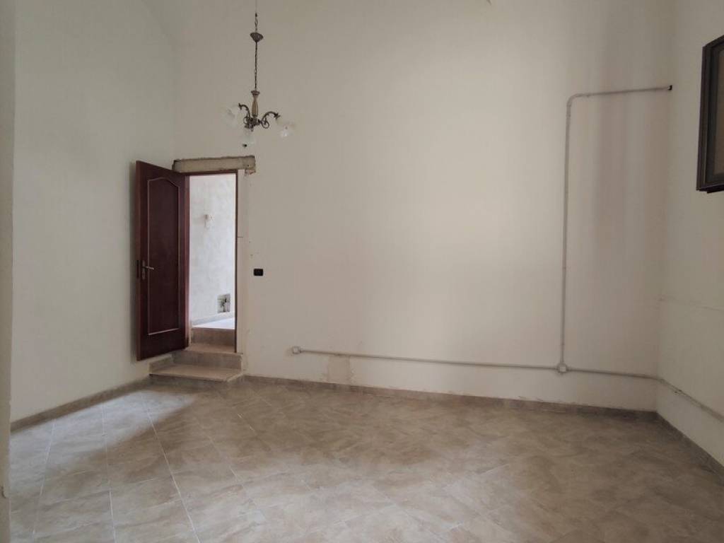 Casa indipendente a Tiggiano in Via Ugo Foscolo - Foto 4
