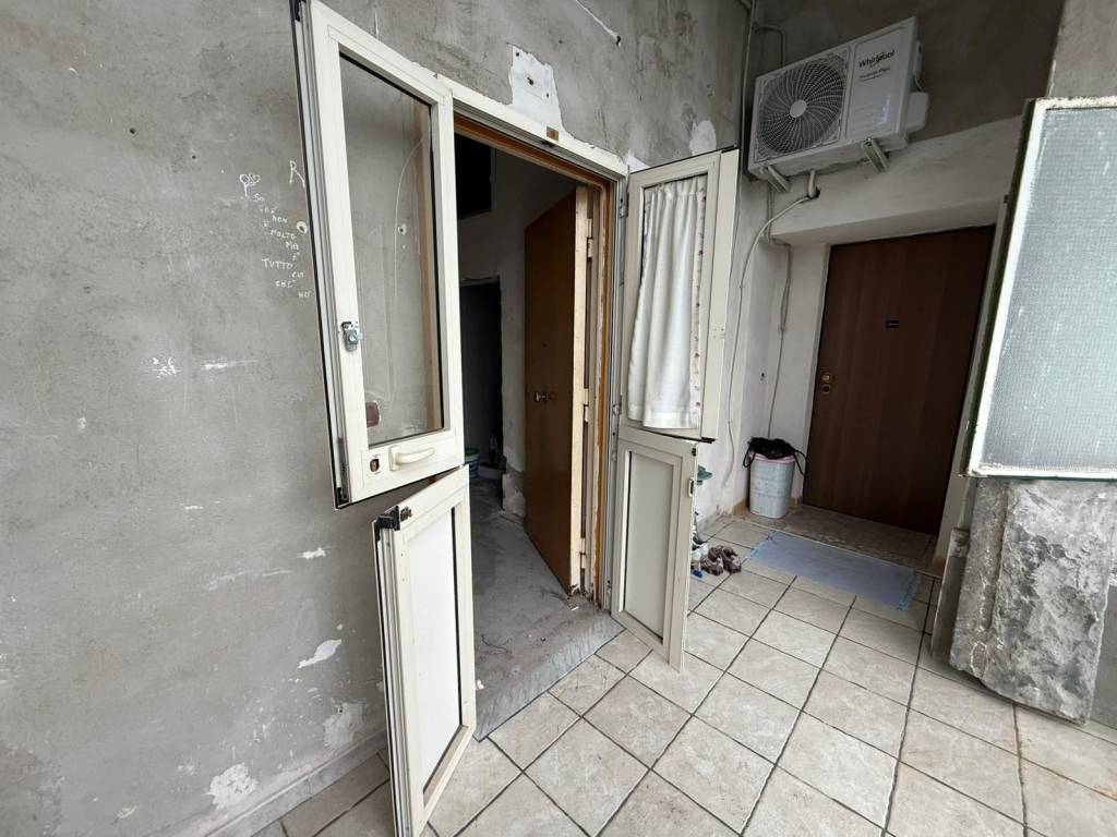 Appartamento a Napoli in Corso San Giovanni - Foto 3