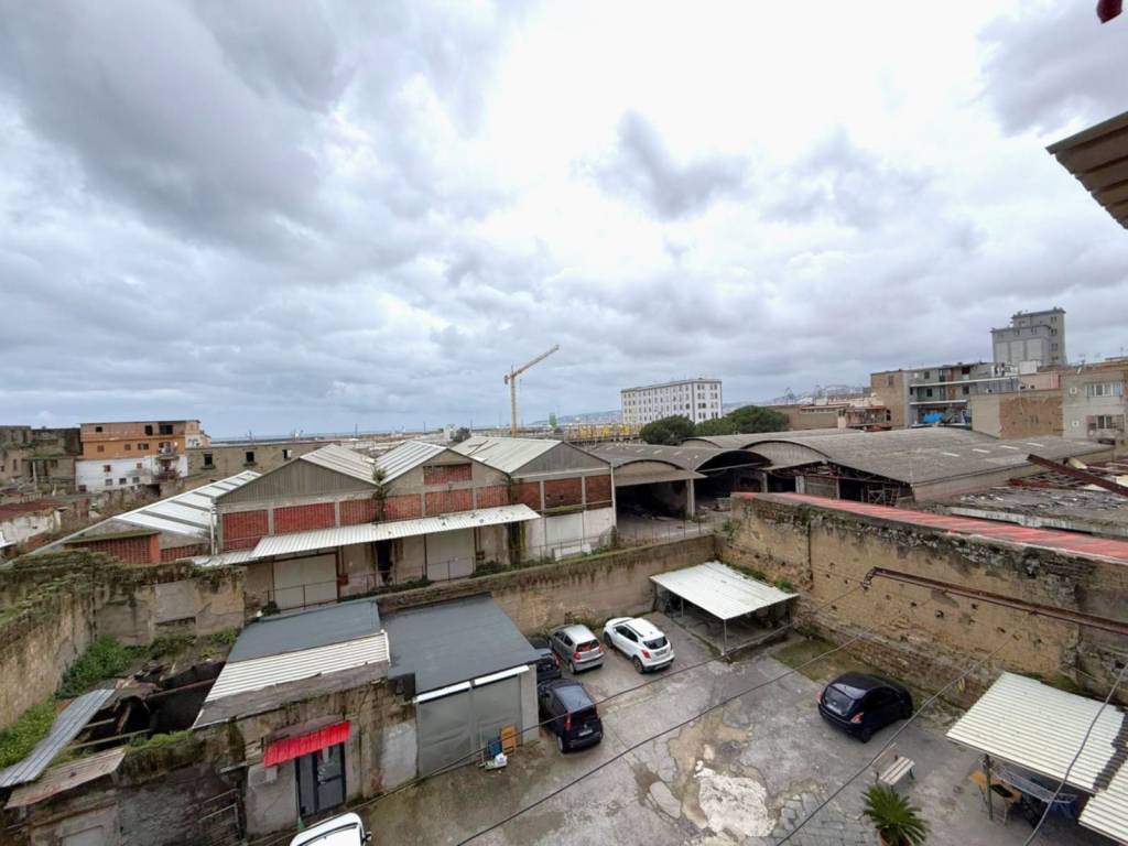 Appartamento a Napoli in Corso San Giovanni - Foto 4